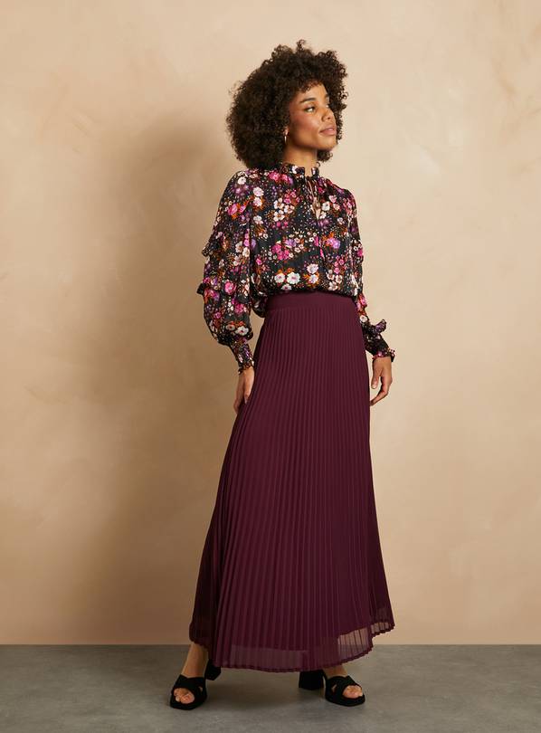 Maroon pleated shop maxi skirt